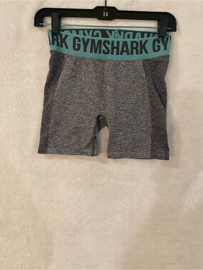 Gymshark Kids' Gray Seamless Bike Shorts with Teal Waistband